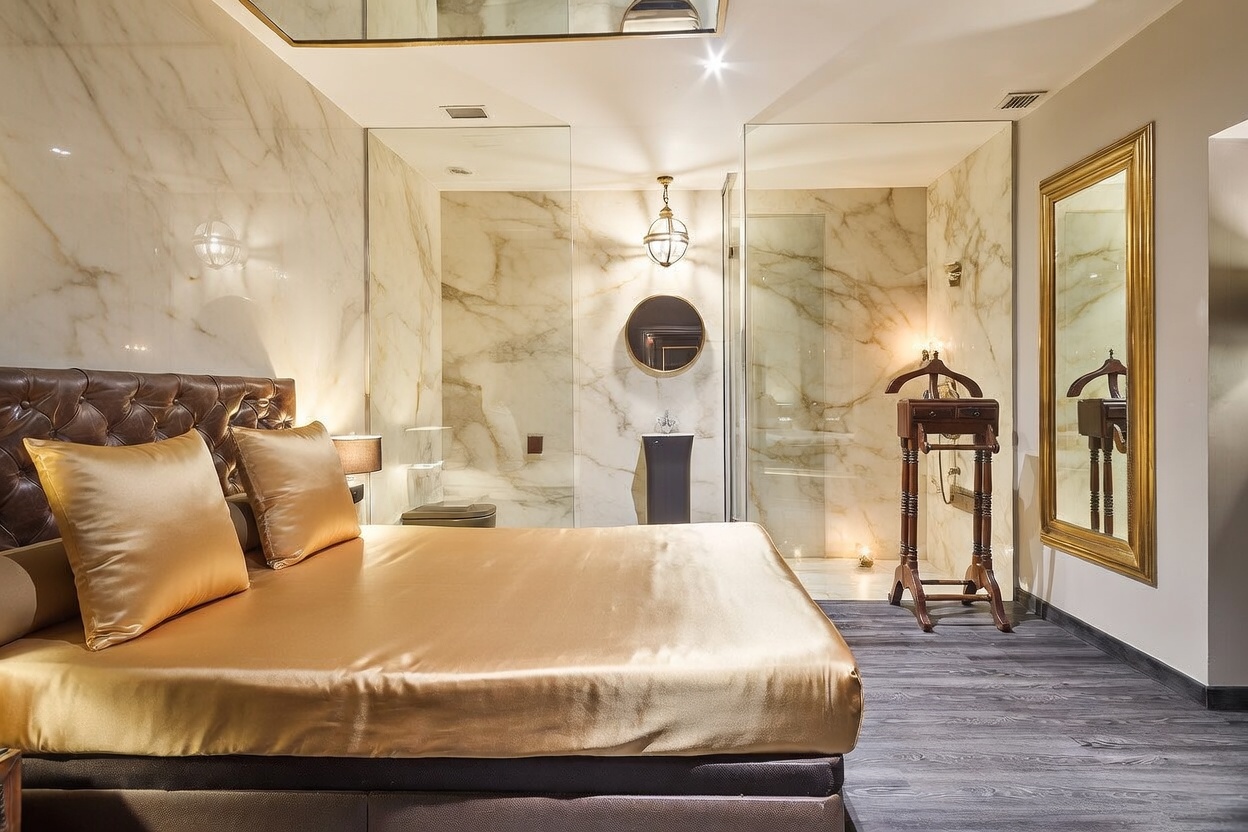 LUXURE — Maison close de luxe à Madrid